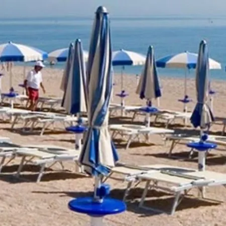 Conero Casa- Di Numana In Via Litoranea 178 Fronte Mare Con Pass Parcheggio Gratuito Apartamento *